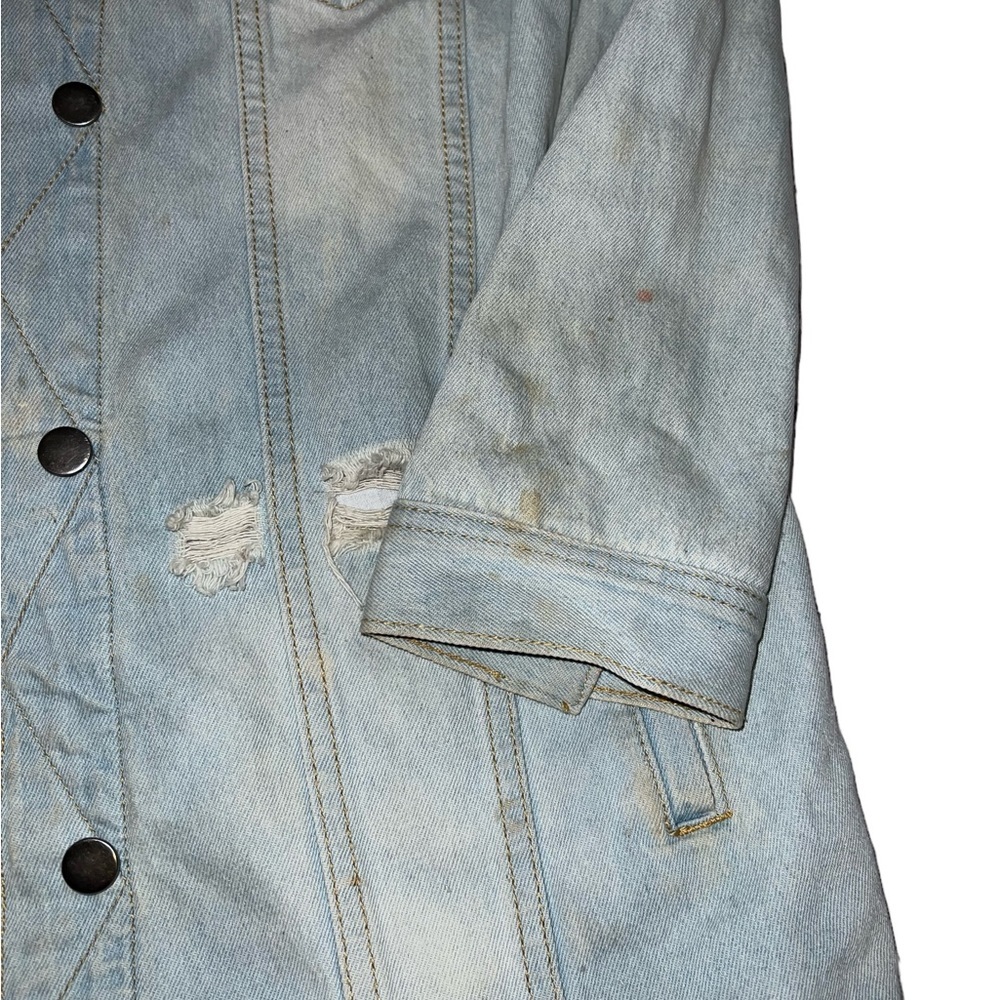 Hope’s Boutique distressed denim jacket - Picture 3 of 5